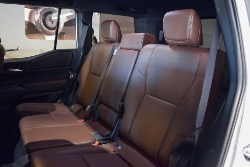 Toyota Land Cruiser VX Hybrid 7P lleno