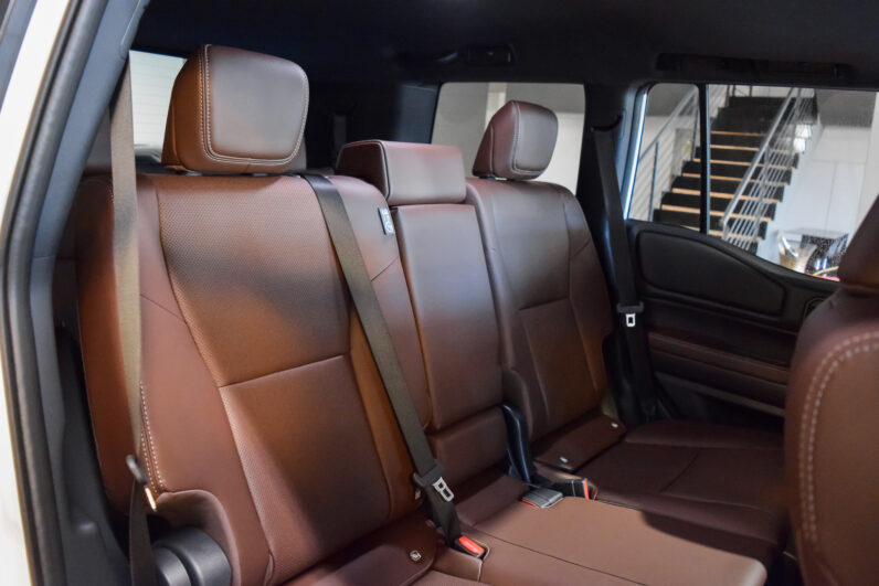 Toyota Land Cruiser VX Hybrid 7P lleno