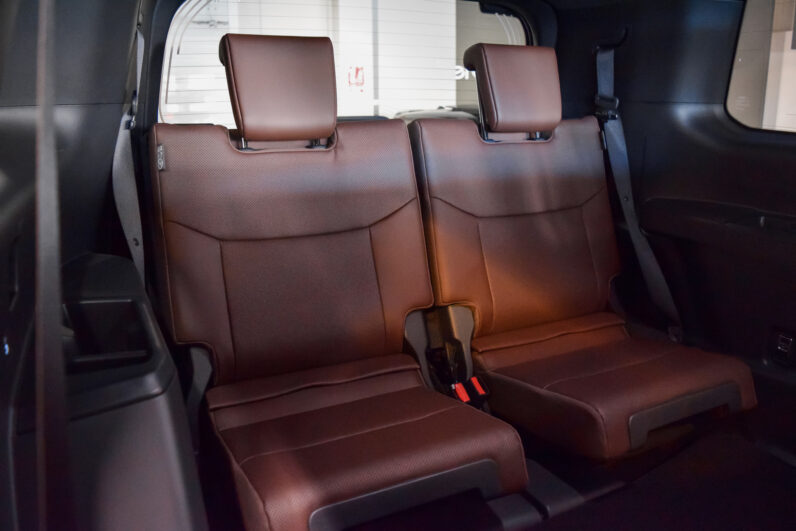 Toyota Land Cruiser VX Hybrid 7P lleno