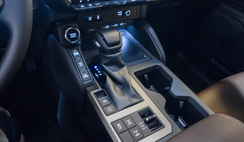 Toyota Land Cruiser VX Hybrid 7P lleno