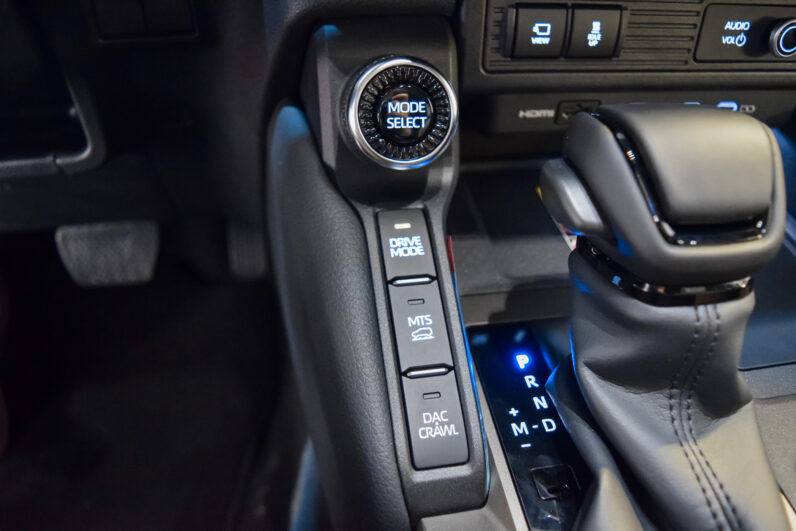 Toyota Land Cruiser VX Hybrid 7P lleno