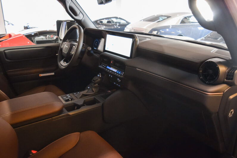 Toyota Land Cruiser VX Hybrid 7P lleno