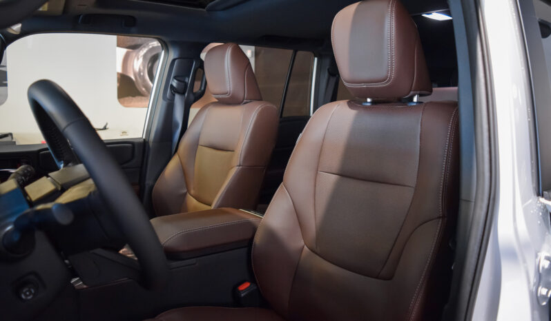 Toyota Land Cruiser VX Hybrid 7P lleno