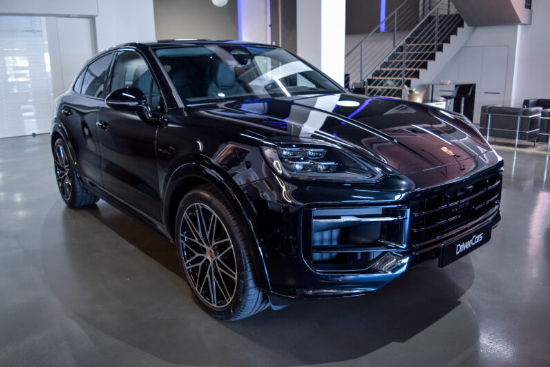 Porsche Cayenne Coupé E-Hybrid Black Edition