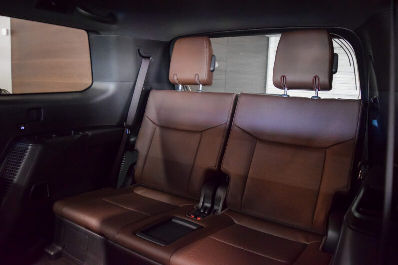 Toyota Land Cruiser VX Hybrid 7P lleno
