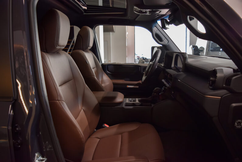 Toyota Land Cruiser VX Hybrid 7P lleno