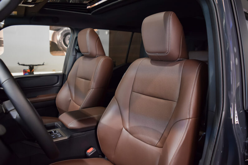 Toyota Land Cruiser VX Hybrid 7P lleno