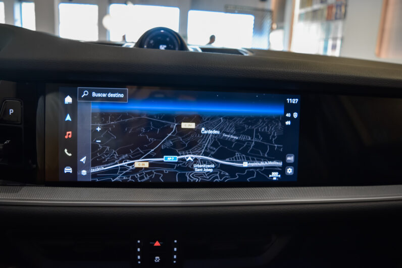 Porsche Cayenne Coupé E-Hybrid lleno