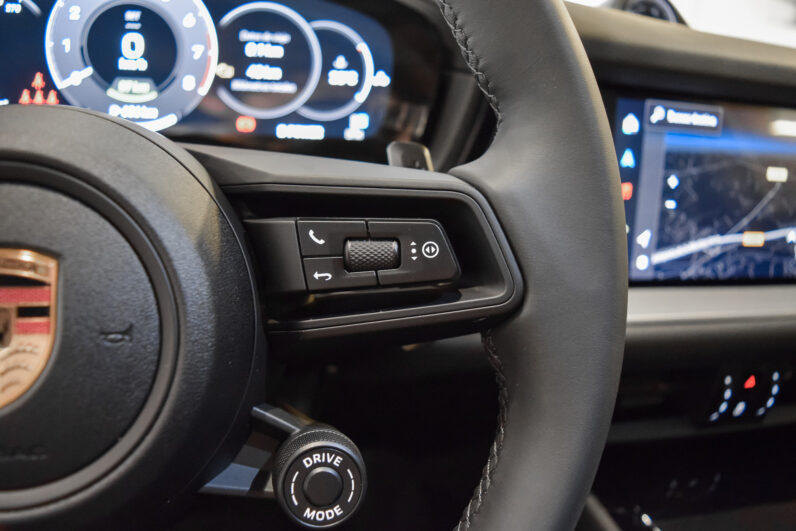 Porsche Cayenne Coupé E-Hybrid lleno