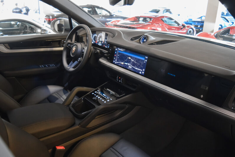 Porsche Cayenne Coupé E-Hybrid lleno