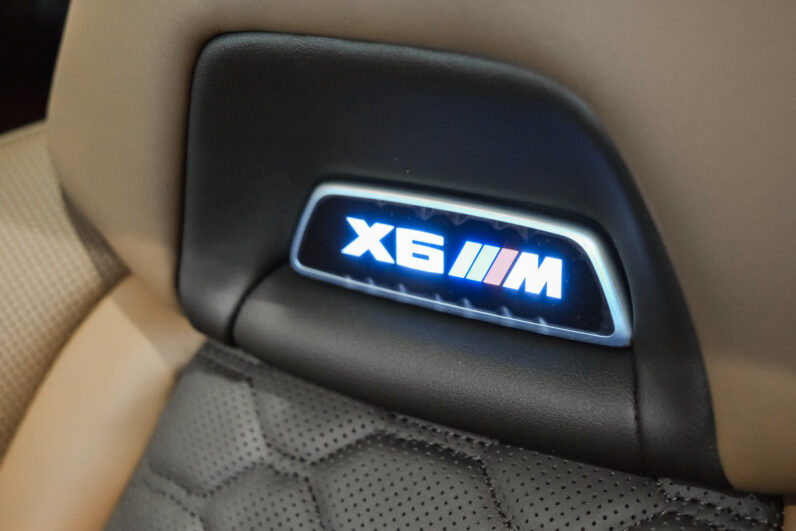 BMW X6 M Competition lleno