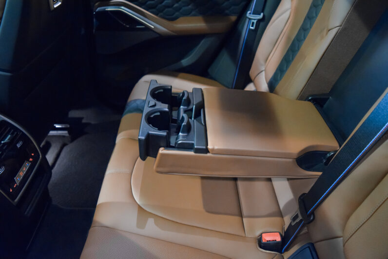 BMW X6 M Competition lleno