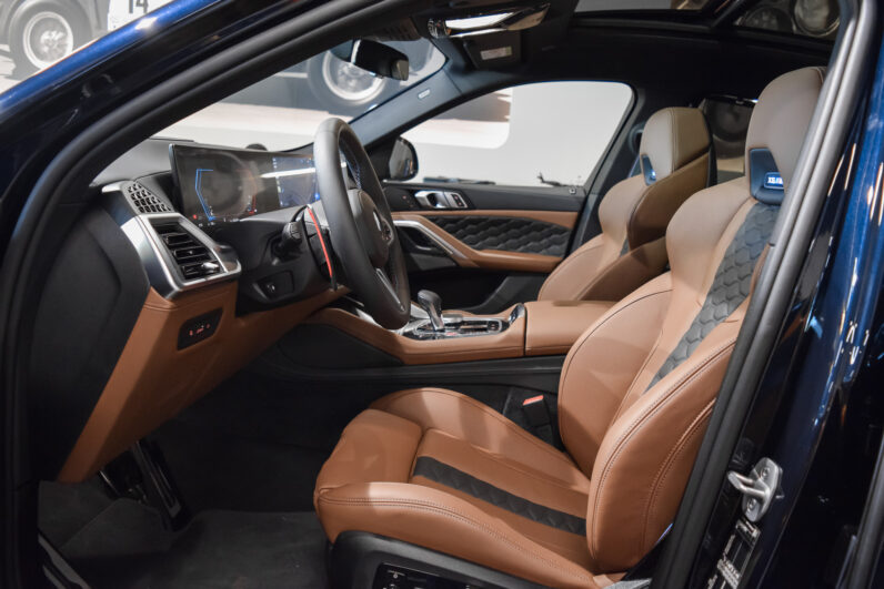 BMW X6 M Competition lleno