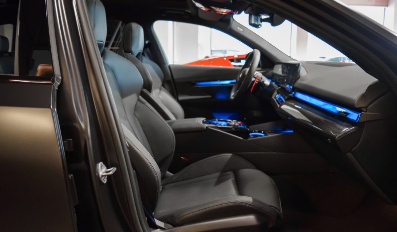 BMW M5 Touring full
