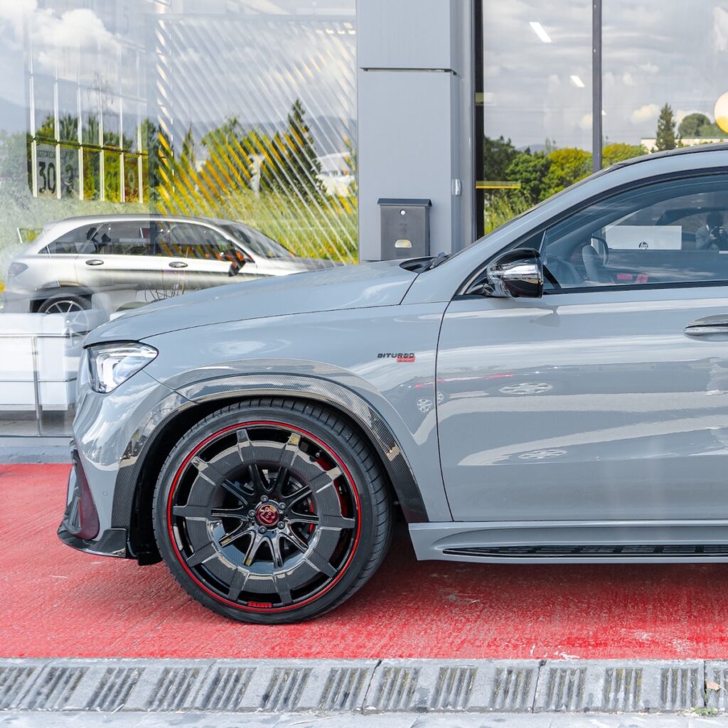 Lateral delante Mercedes BRABUS GLE 900 Rocket "1 of 25"