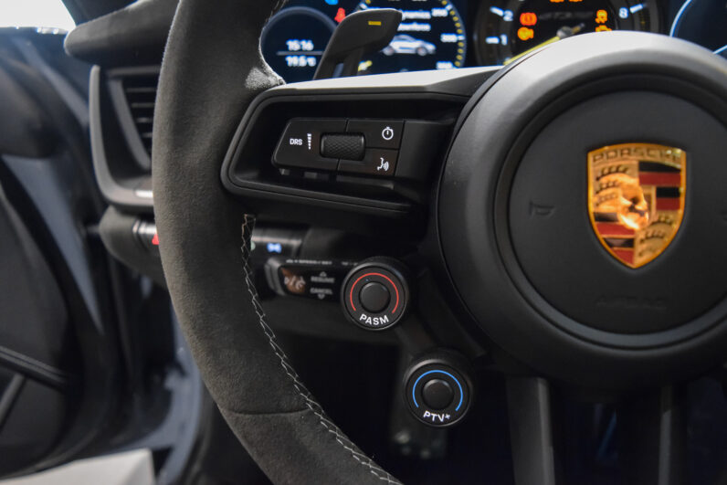 Porsche 911 (992) GT3 RS lleno