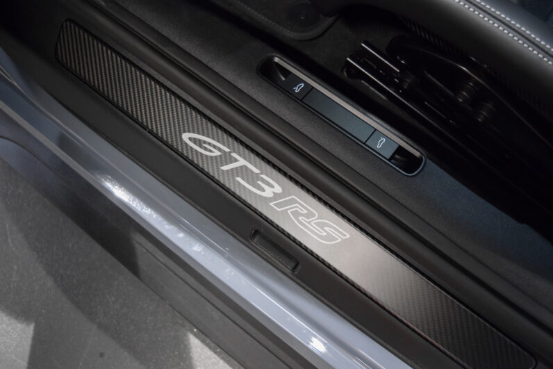 Porsche 911 (992) GT3 RS lleno
