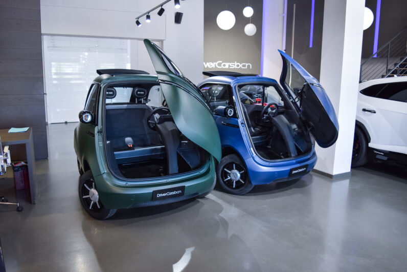 Micro Microlino L7e 105 kWh Mate lleno