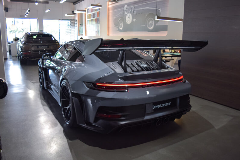 Porsche 911 (992) GT3 RS lleno