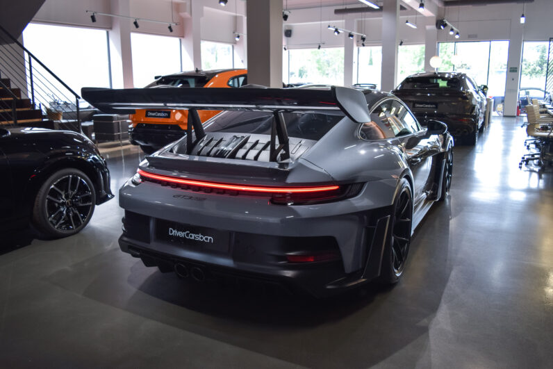 Porsche 911 (992) GT3 RS lleno