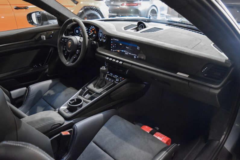 Porsche 911 (992) GT3 RS lleno