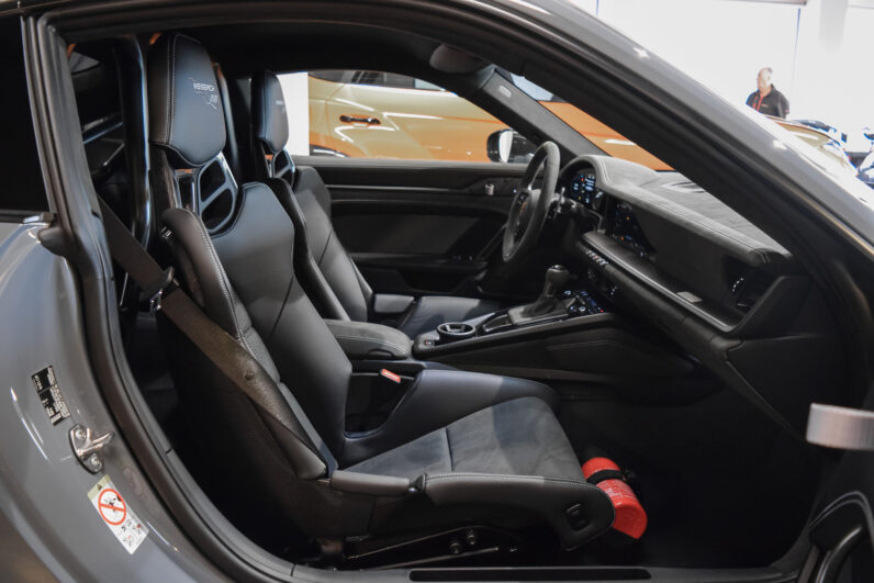 Porsche 911 (992) GT3 RS lleno