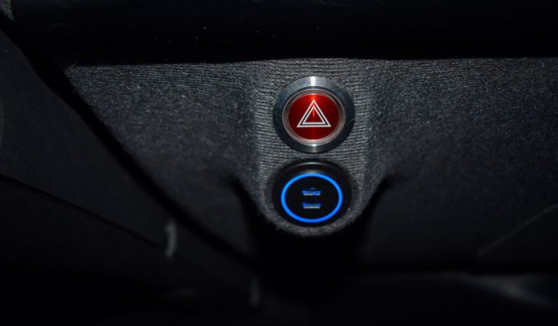 Micro Microlino L7e 105 kWh Mate lleno