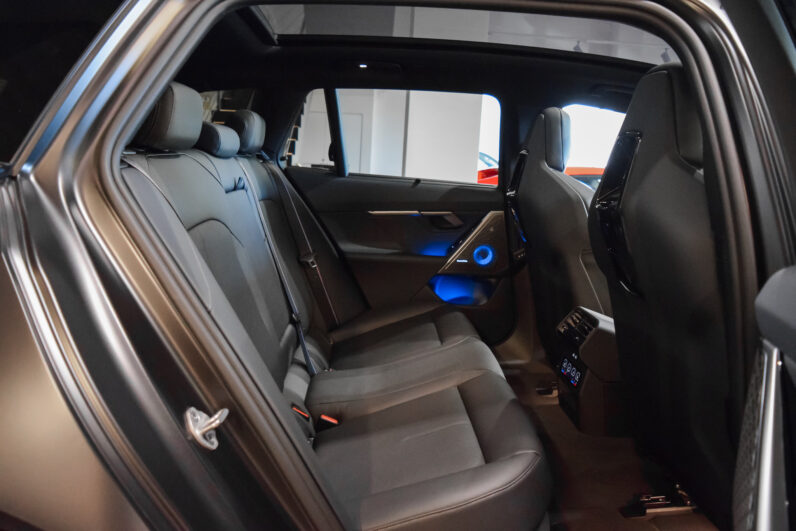 BMW M5 Touring lleno