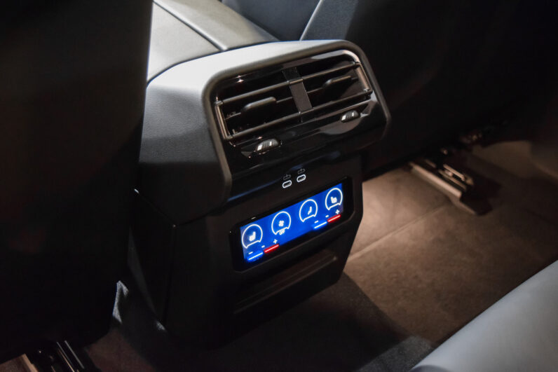 BMW M5 Touring lleno