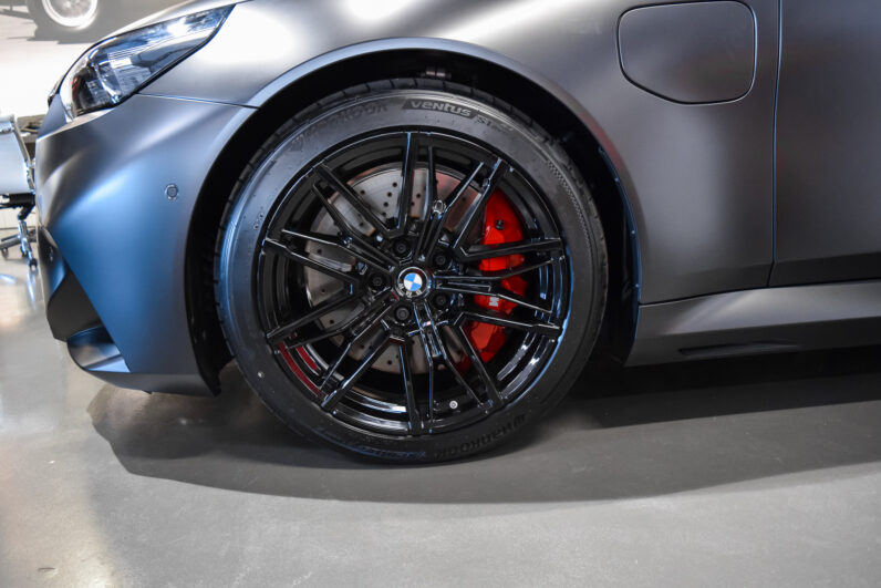 BMW M5 Touring lleno