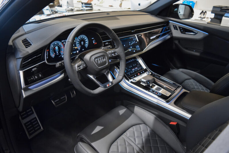 Audi Q8 50 TDI S-Line MY25 lleno