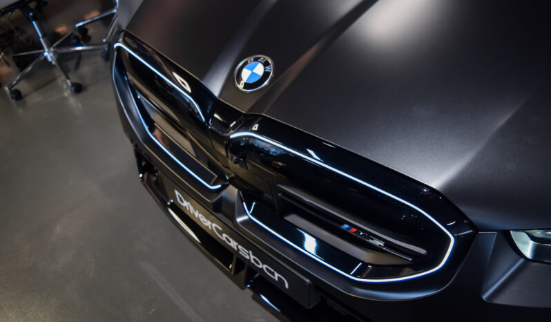 BMW M5 Touring lleno