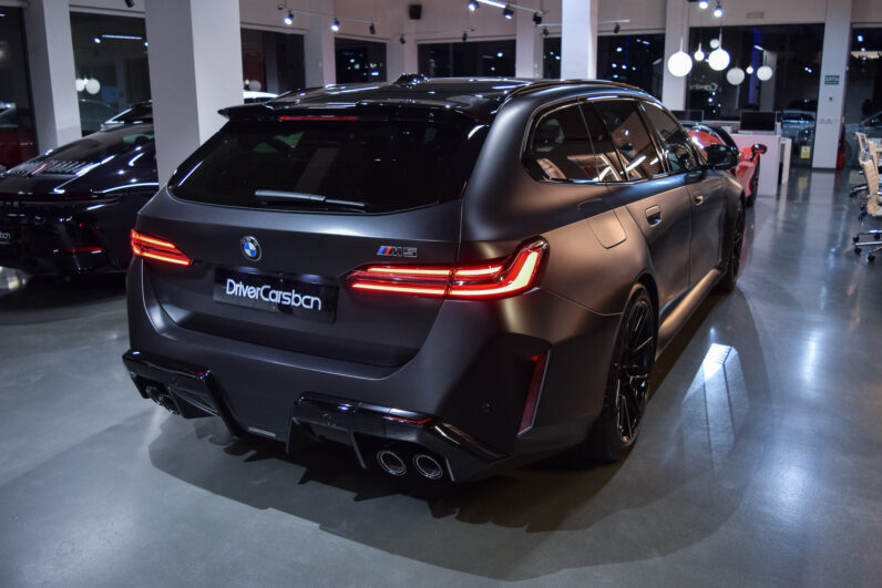 BMW M5 Touring lleno