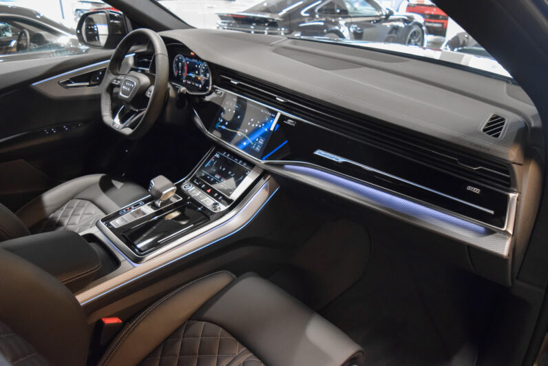 Audi Q8 50 TDI S-Line MY25 lleno