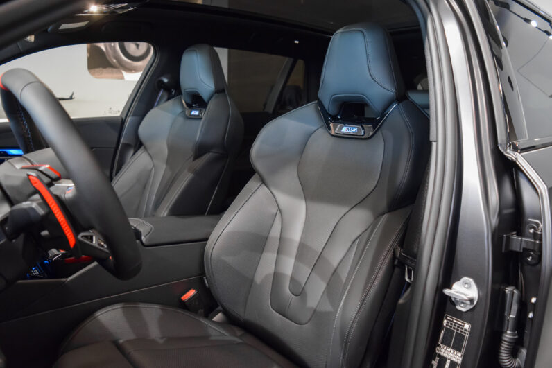BMW M5 Touring lleno