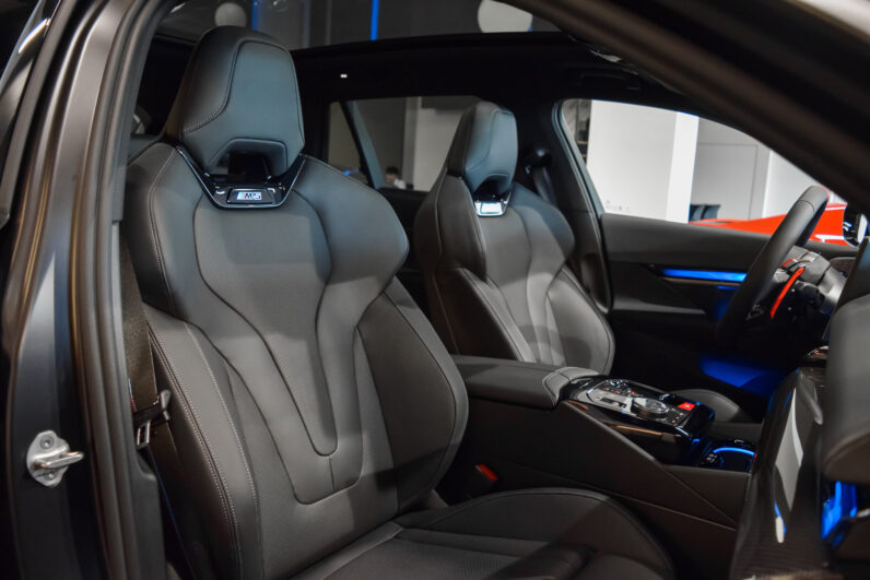 BMW M5 Touring lleno
