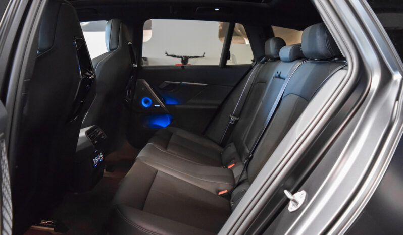 BMW M5 Touring lleno