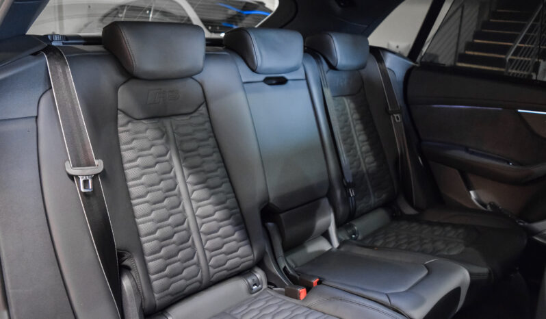 Audi RSQ8 Performance lleno
