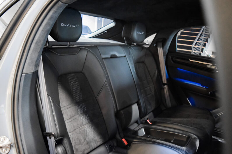 Porsche Cayenne Coupé Turbo GT lleno