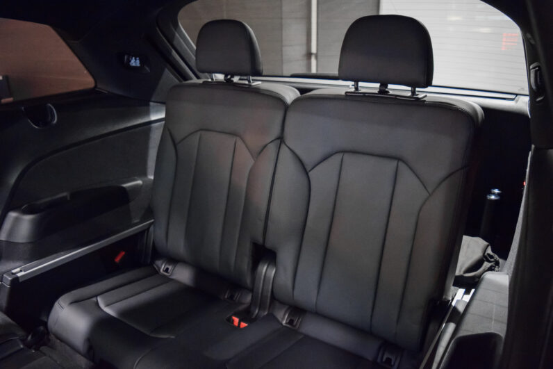Audi SQ7 TFSI lleno