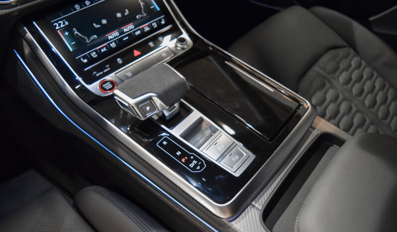 Audi RSQ8 Performance lleno