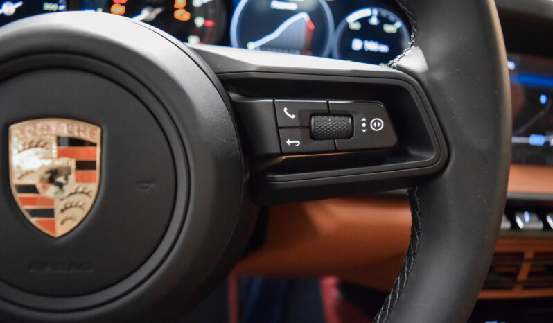 Porsche 911 S/T lleno