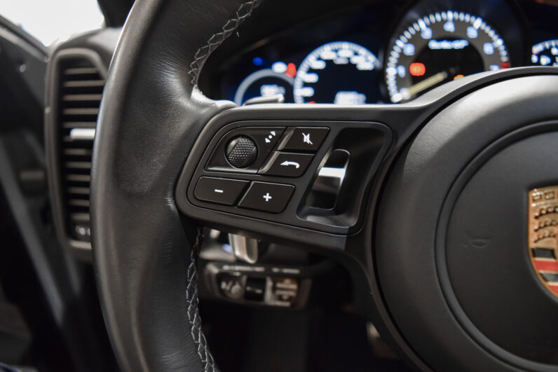 Porsche Cayenne Coupé Turbo GT lleno