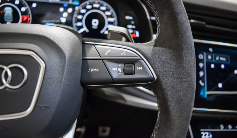 Audi RSQ8 Performance lleno