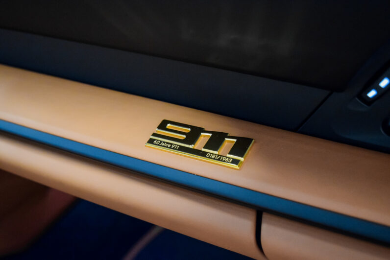 Porsche 911 S/T lleno