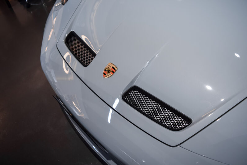 Porsche 911 S/T lleno