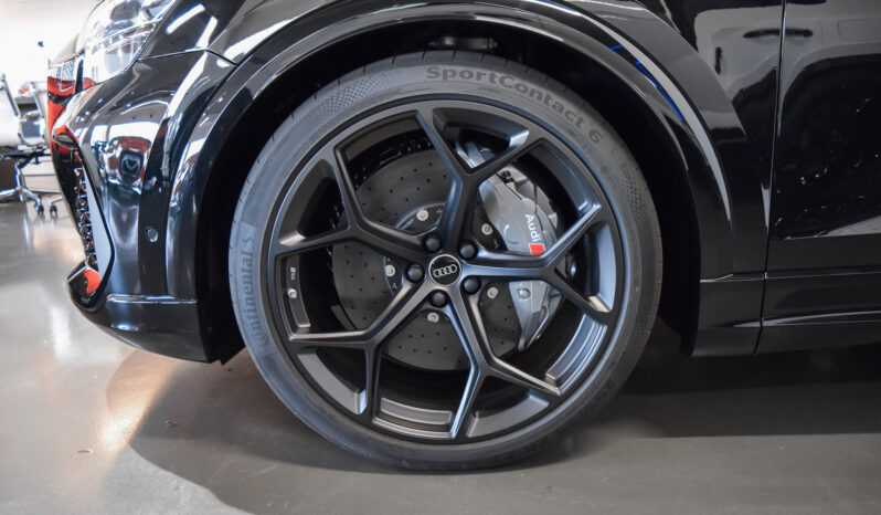 Audi RSQ8 Performance lleno
