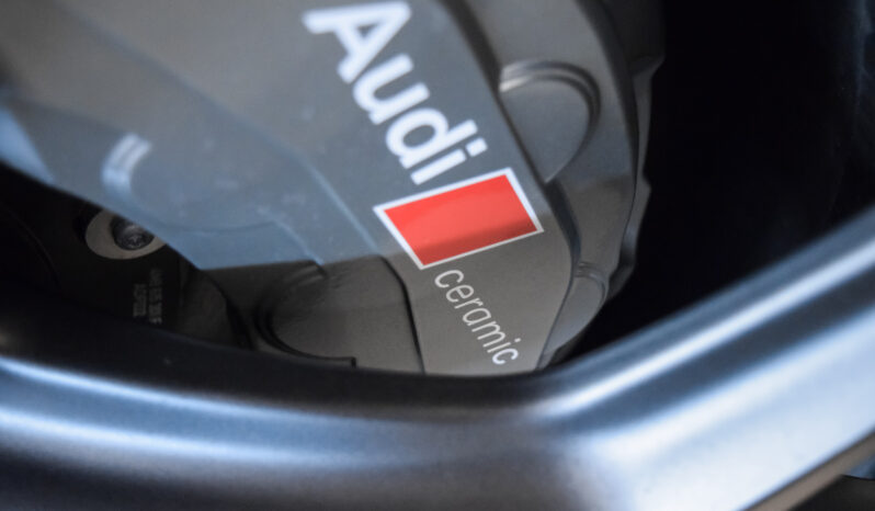 Audi RSQ8 Performance lleno