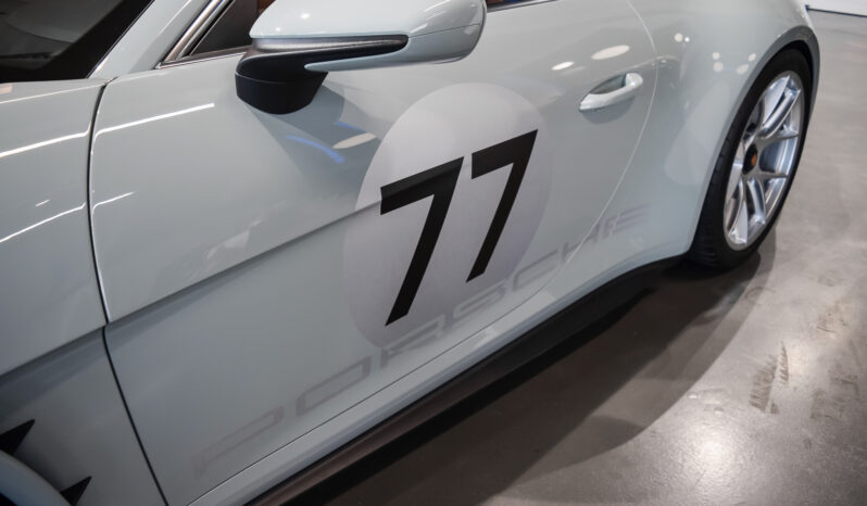 Porsche 911 S/T lleno