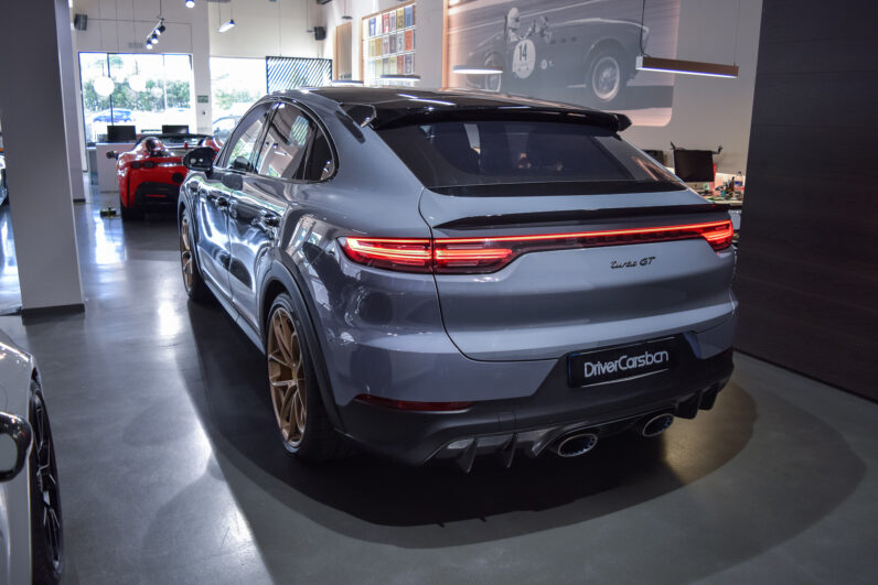 Porsche Cayenne Coupé Turbo GT lleno